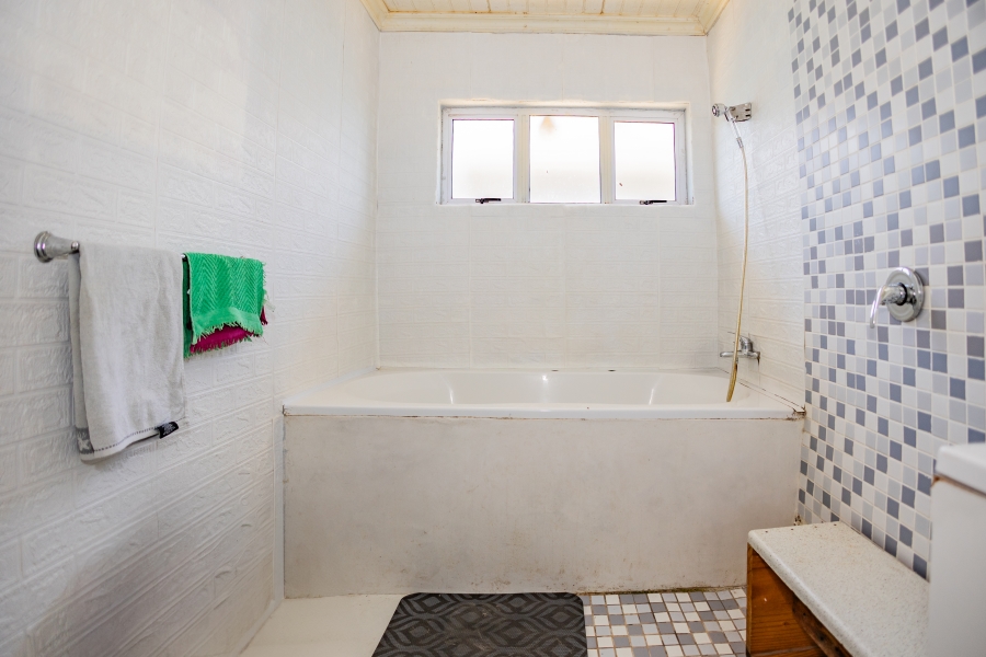 4 Bedroom Property for Sale in Belmont Park Western Cape